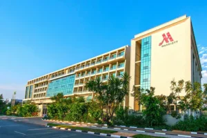 Modern Kigali Marriott Hotel in prime Kacyiru location, luxury serviced apartments perfect for Kimihurura Kiyovu neighborhood stays guide.